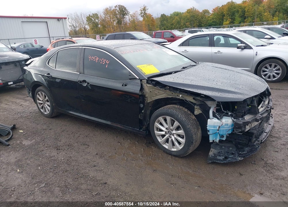 2019 TOYOTA CAMRY LE VIN: 4T1B11HK2KU806141