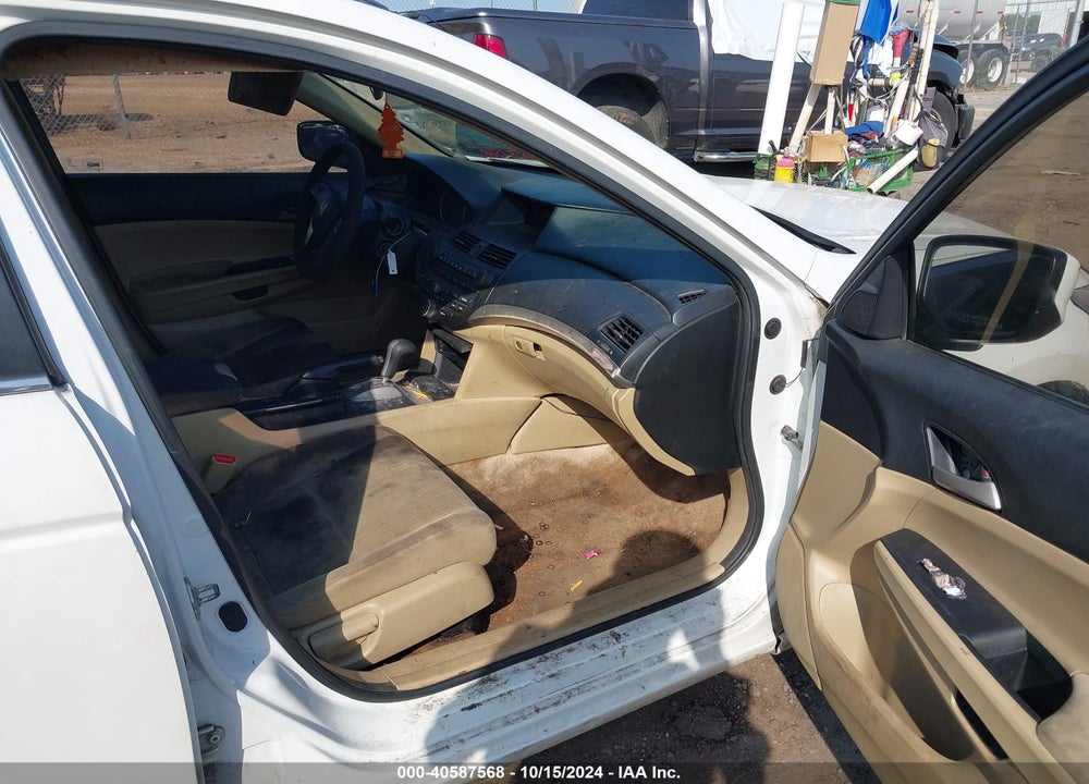 2011 HONDA ACCORD 2.4 LX VIN: 1HGCP2F38BA138275