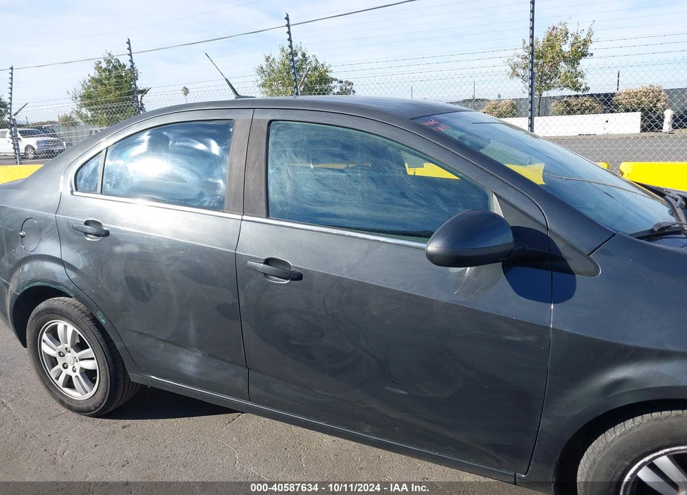 2014 CHEVROLET SONIC LT AUTO VIN: 1G1JC5SH7E4233524