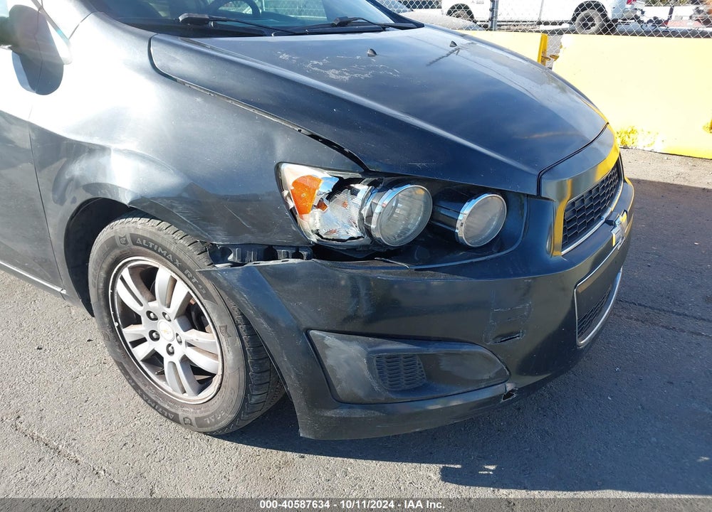 2014 CHEVROLET SONIC LT AUTO VIN: 1G1JC5SH7E4233524