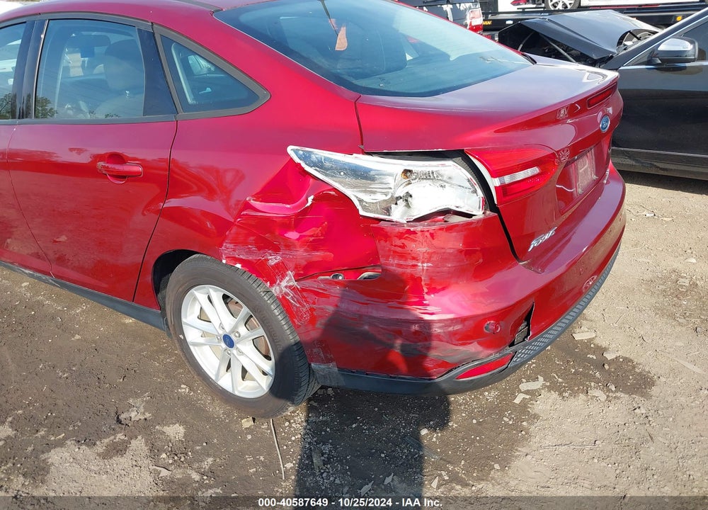 2015 FORD FOCUS SE VIN: 1FADP3F27FL383505