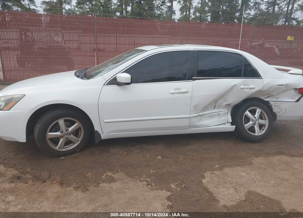 2005 HONDA ACCORD 2.4 EX VIN: JHMCM557X5C001603
