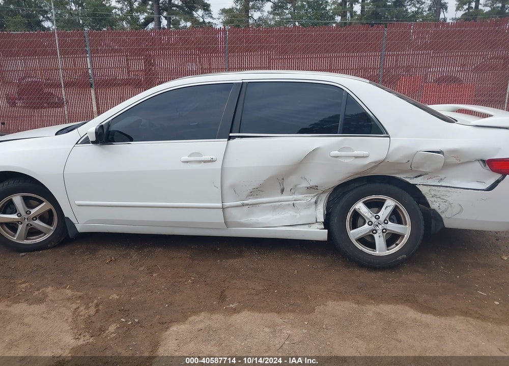 2005 HONDA ACCORD 2.4 EX VIN: JHMCM557X5C001603