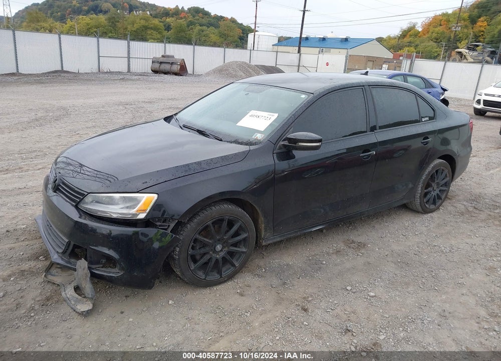 2014 VOLKSWAGEN JETTA 1.8T SE VIN: 3VWD17AJ7EM241943