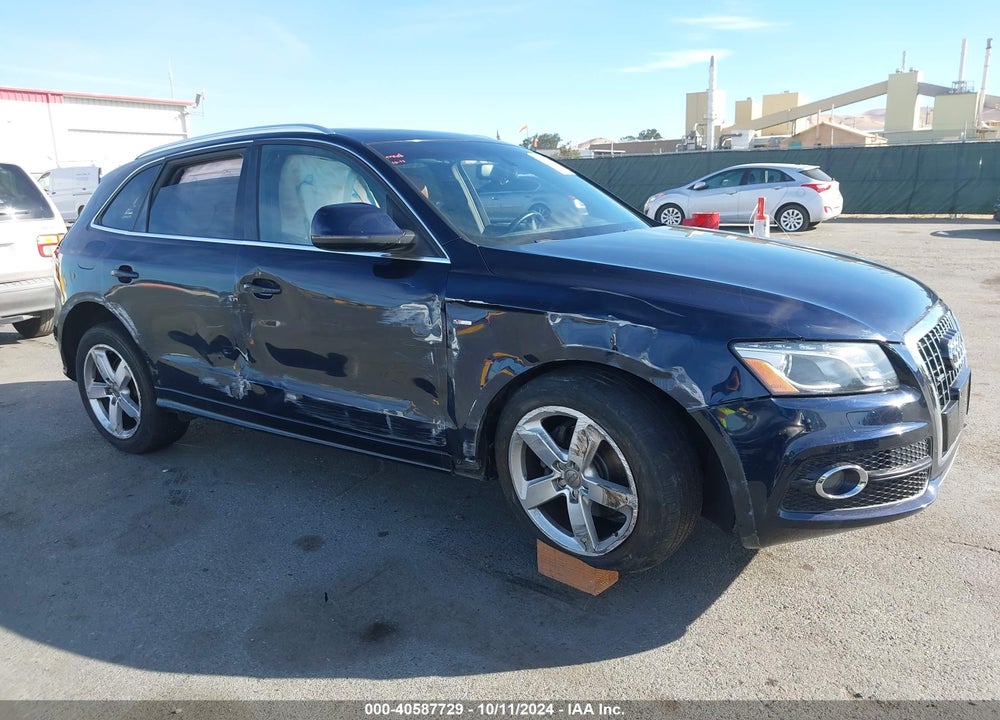 2011 AUDI Q5 3.2 PREMIUM PLUS VIN: WA1WKAFPXBA002232