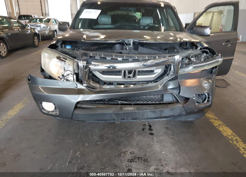 2010 HONDA PILOT TOURING VIN: 5FNYF3H89AB014544