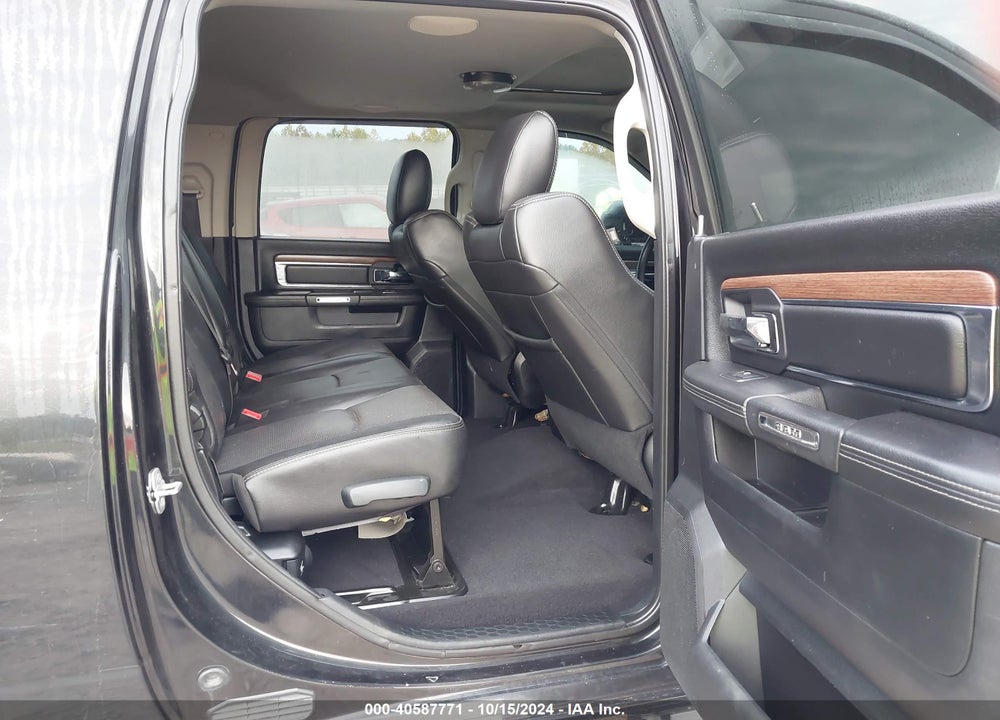 2015 RAM 2500 LAIE VIN: 3C6UR5NL5FG627960