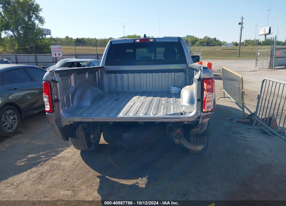 2021 RAM 1500 BIG HORN 4X2 6'4 BOX VIN: 1C6RREBG3MN627960