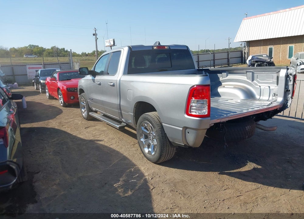 2021 RAM 1500 BIG HORN 4X2 6'4 BOX VIN: 1C6RREBG3MN627960