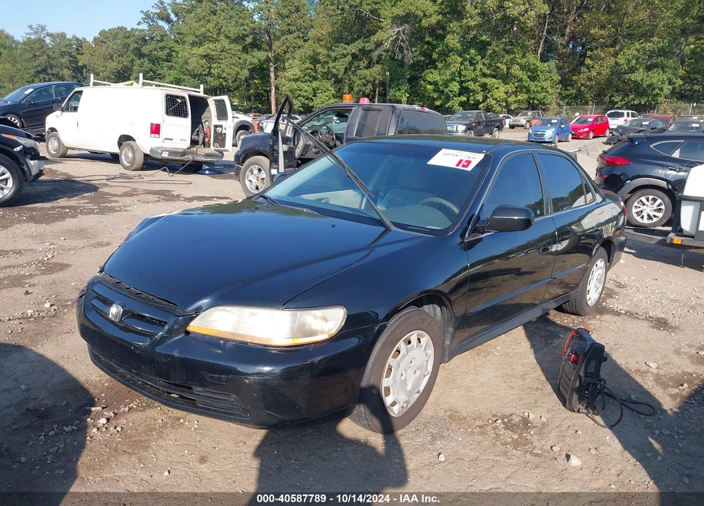 2001 HONDA ACCORD 2.3 LX VIN: 1HGCG56441A095403