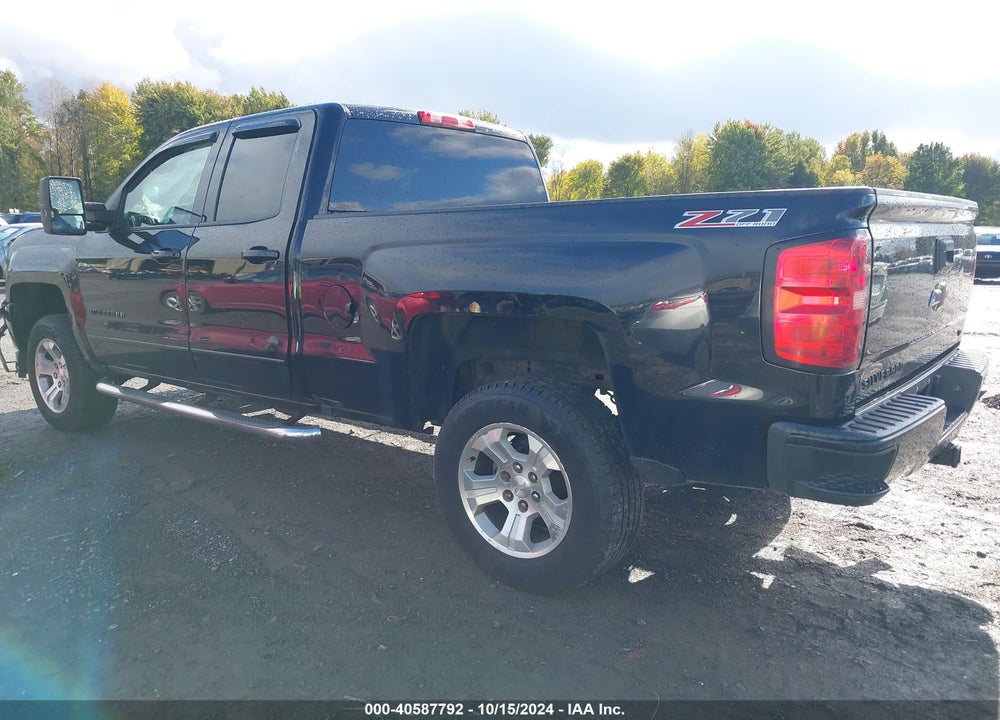2017 CHEVROLET SILVERADO 1500 2LT VIN: 1GCVKREC8HZ385399