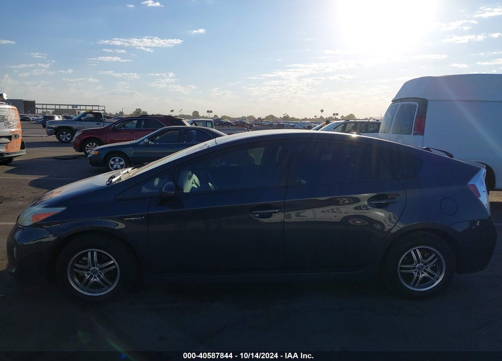 2014 TOYOTA PRIUS THREE VIN: JTDKN3DU7E0366487