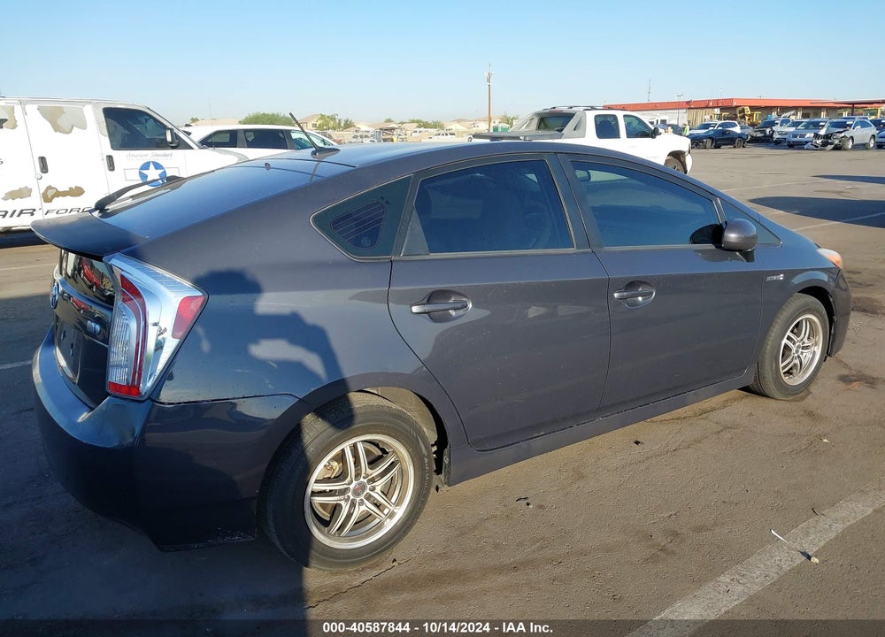 2014 TOYOTA PRIUS THREE VIN: JTDKN3DU7E0366487
