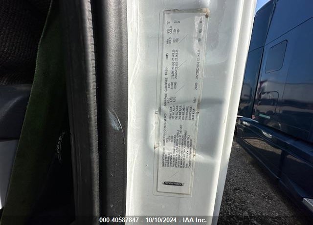2016 FREIGHTLINER CASCADIA 125 VIN: 3AKJGLDRXGSGW8407