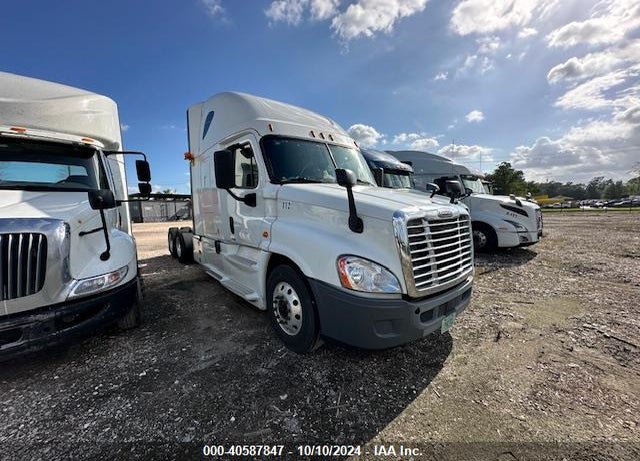 2016 FREIGHTLINER CASCADIA 125 VIN: 3AKJGLDRXGSGW8407