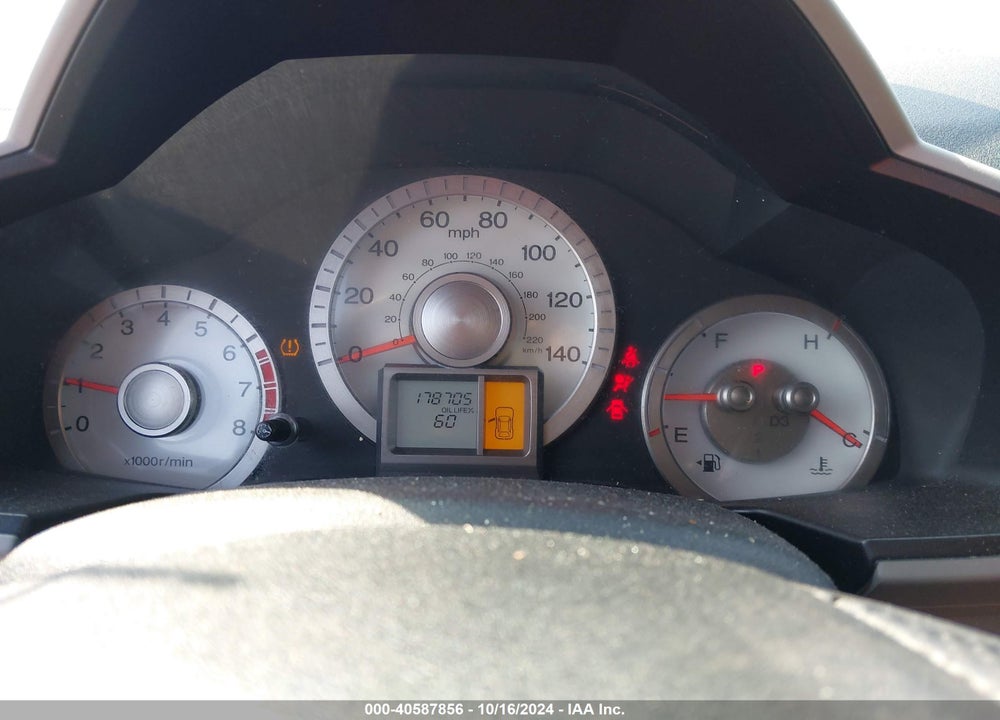 2011 HONDA PILOT LX VIN: 5FNYF3H23BB038142