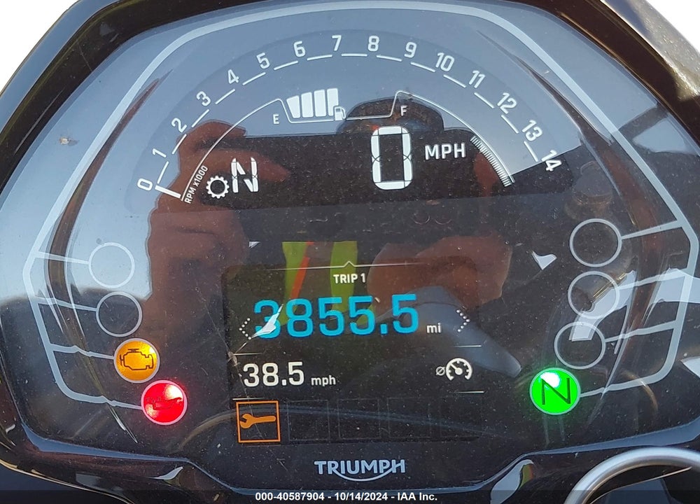 2024 TRIUMPH MOTORCYCLE STREET TRIPLE 765 R VIN: SMTA604S8RTBK1003