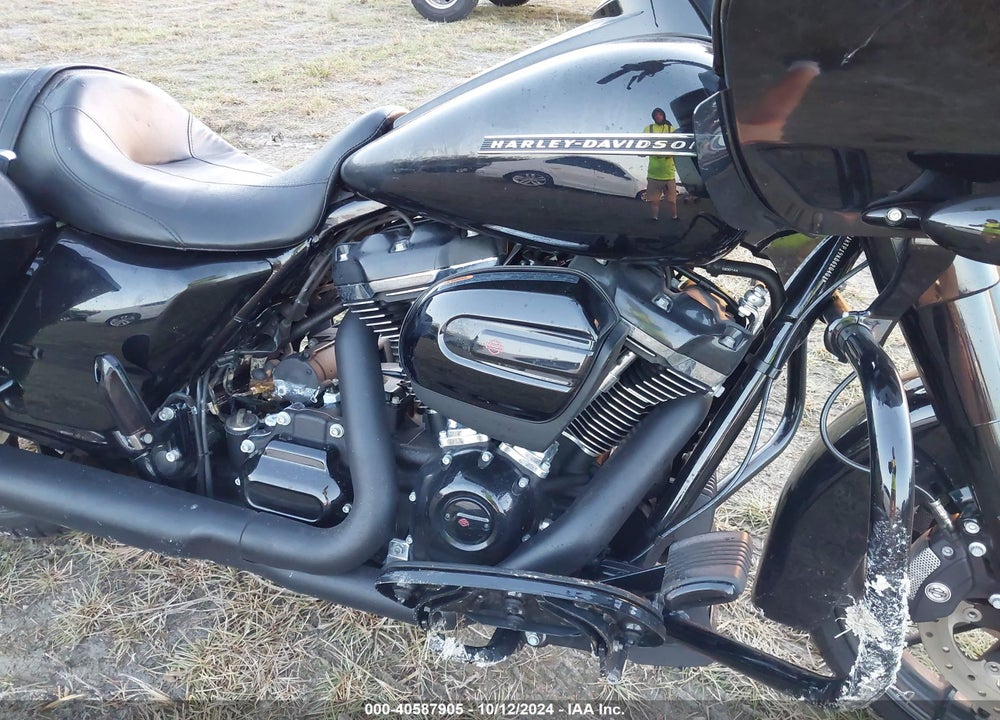 2019 HARLEY-DAVIDSON FLTRXS VIN: 1HD1KTP19KB620401