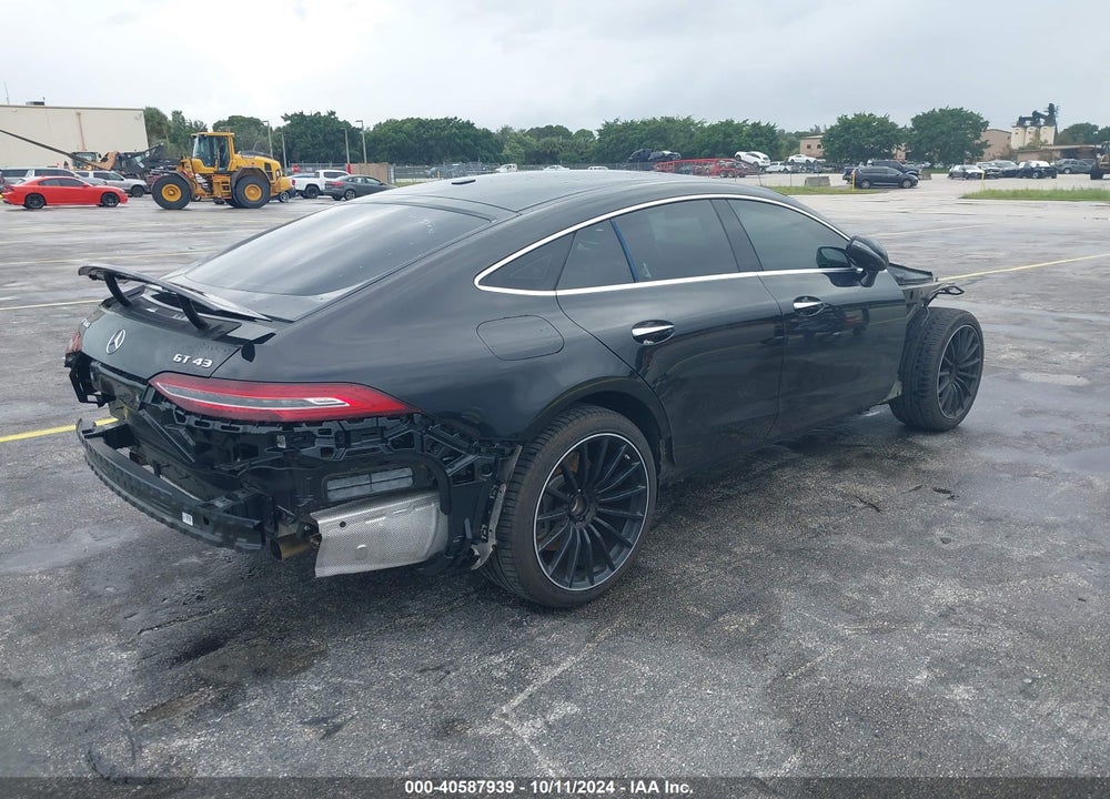 2021 MERCEDES-BENZ AMG GT 43 4-DOOR COUPE VIN: W1K7X5KB5MA039825