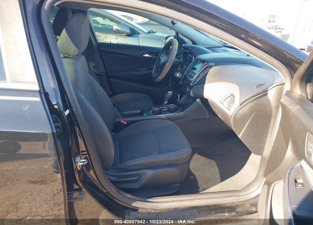 2019 CHEVROLET CRUZE LT VIN: 1G1BE5SMXK7116865