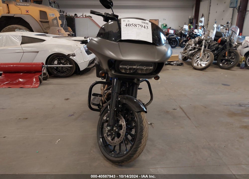 2019 HARLEY-DAVIDSON FLTRXS VIN: 1HD1KTP19KB617756