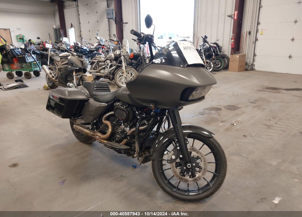 2019 HARLEY-DAVIDSON FLTRXS VIN: 1HD1KTP19KB617756