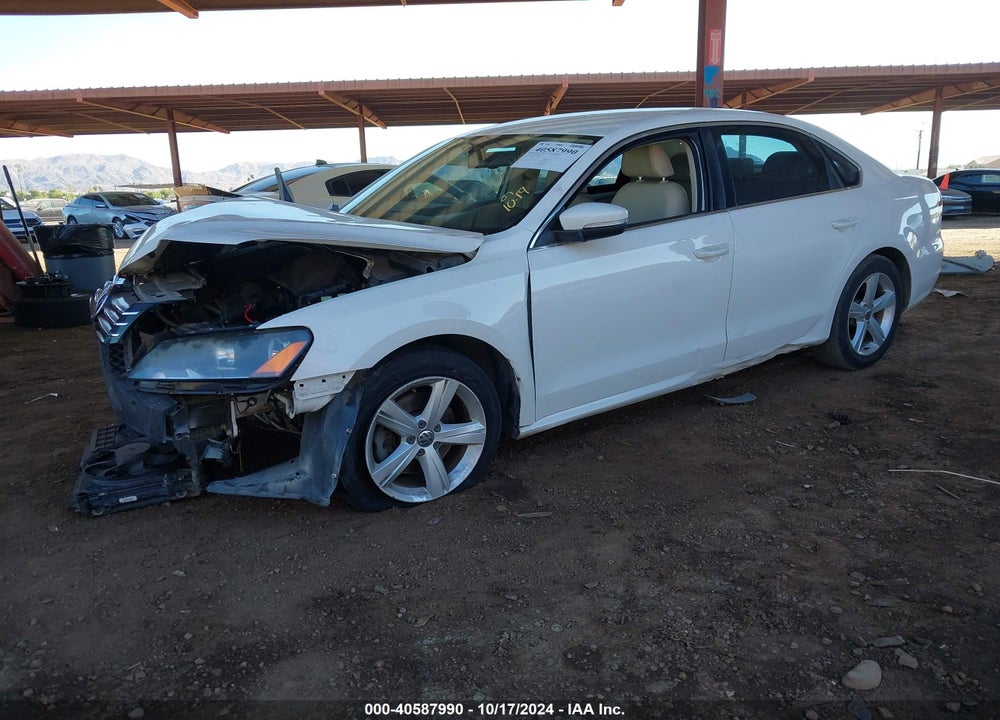 2013 VOLKSWAGEN PASSAT 2.5L SE VIN: 1VWBP7A32DC077864