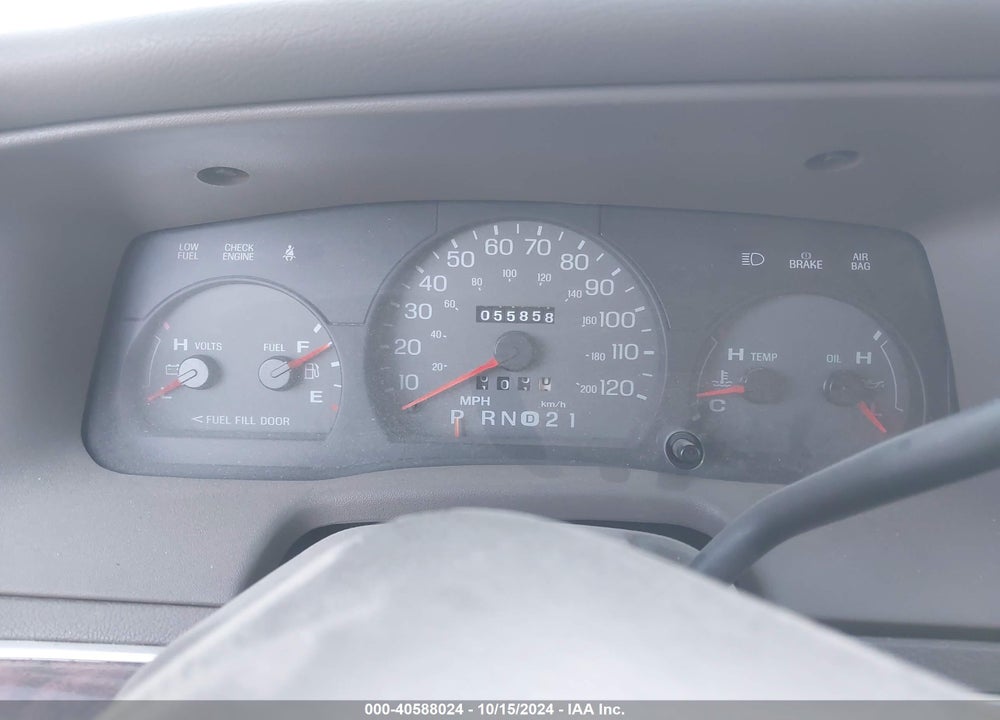 2000 MERCURY GRAND MARQUIS GS VIN: 2MEFM74W4YX607908