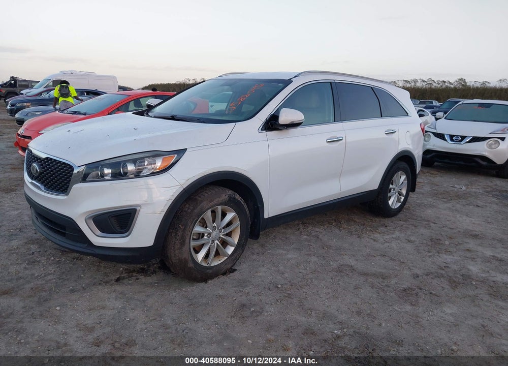 2018 KIA SORENTO 2.4L LX VIN: 5XYPG4A39JG404761