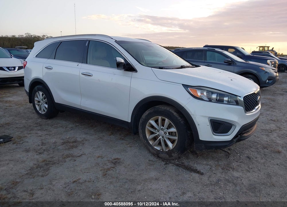 2018 KIA SORENTO 2.4L LX VIN: 5XYPG4A39JG404761
