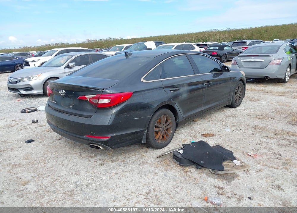 2015 HYUNDAI SONATA SE VIN: 5NPE24AF9FH174851