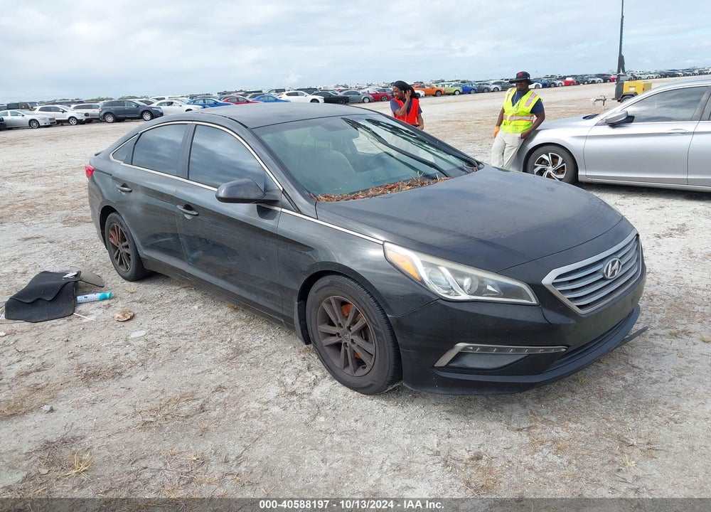 2015 HYUNDAI SONATA SE VIN: 5NPE24AF9FH174851