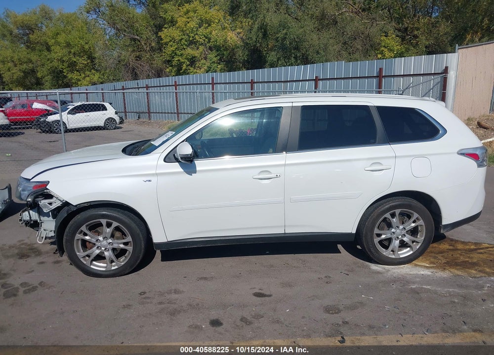 2014 MITSUBISHI OUTLANDER GT VIN: JA4JZ4AX1EZ002768