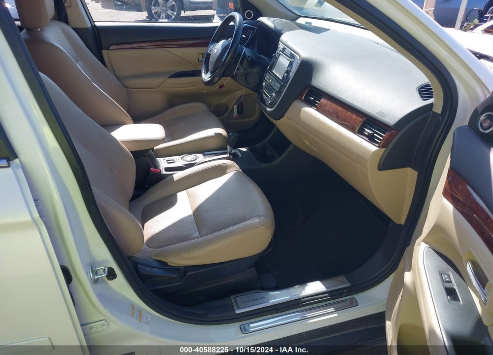 2014 MITSUBISHI OUTLANDER GT VIN: JA4JZ4AX1EZ002768