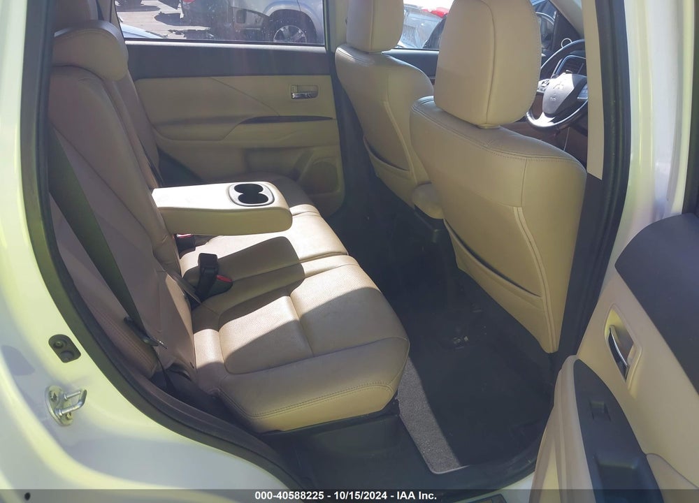 2014 MITSUBISHI OUTLANDER GT VIN: JA4JZ4AX1EZ002768