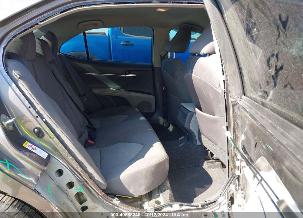 2019 TOYOTA CAMRY LE VIN: 4T1B11HK7KU689575