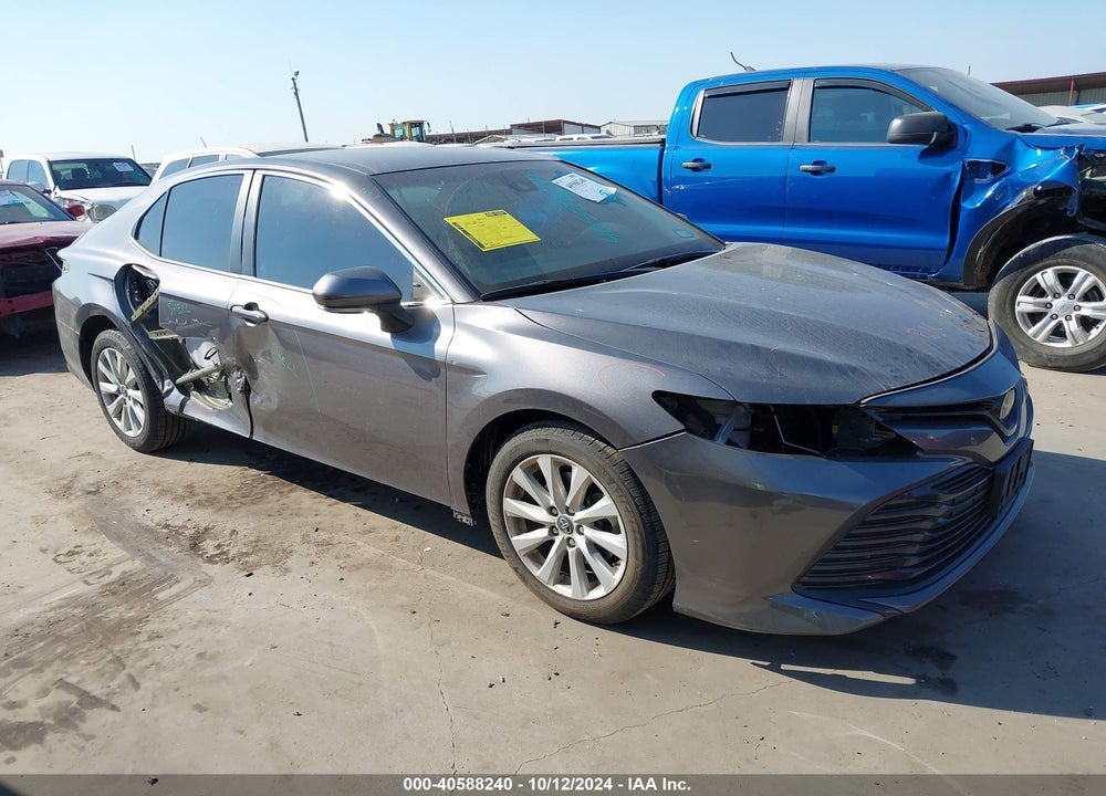 2019 TOYOTA CAMRY LE VIN: 4T1B11HK7KU689575