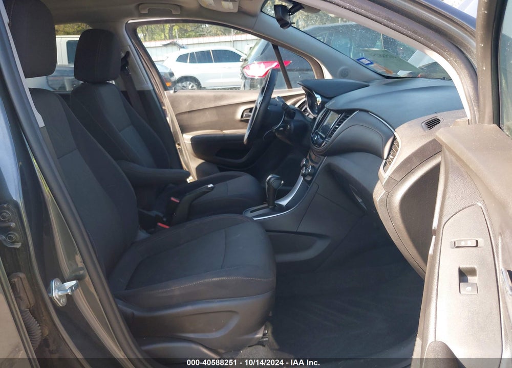 2019 CHEVROLET TRAX LT VIN: 3GNCJLSB8KL373293