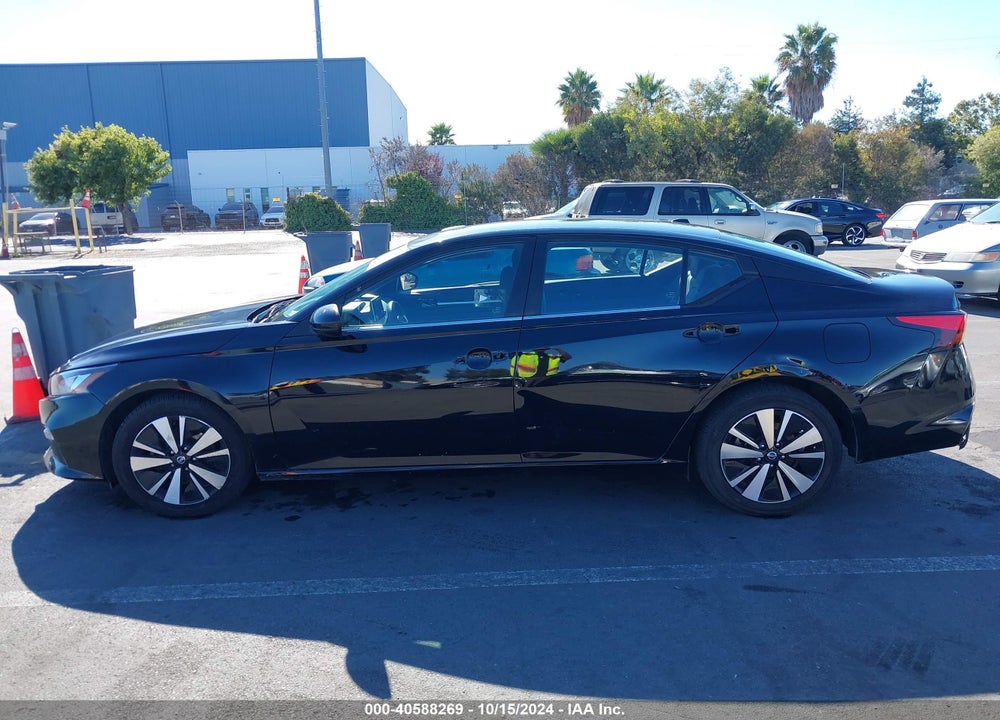 2021 NISSAN ALTIMA SV FWD VIN: 1N4BL4DV1MN335540