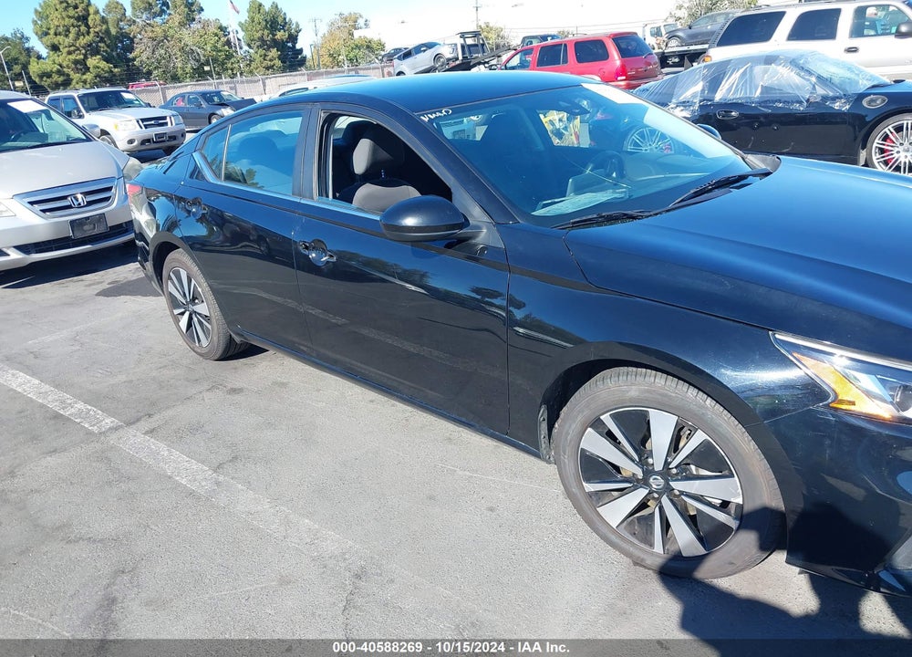 2021 NISSAN ALTIMA SV FWD VIN: 1N4BL4DV1MN335540