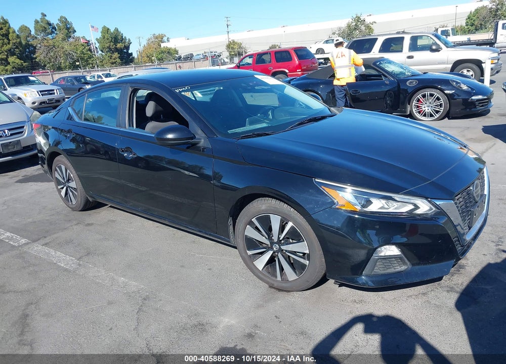 2021 NISSAN ALTIMA SV FWD VIN: 1N4BL4DV1MN335540