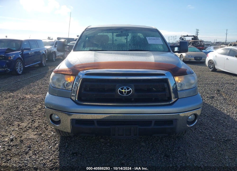 2011 TOYOTA TUNDRA GRADE 5.7L V8 VIN: 5TFUY5F16BX185804