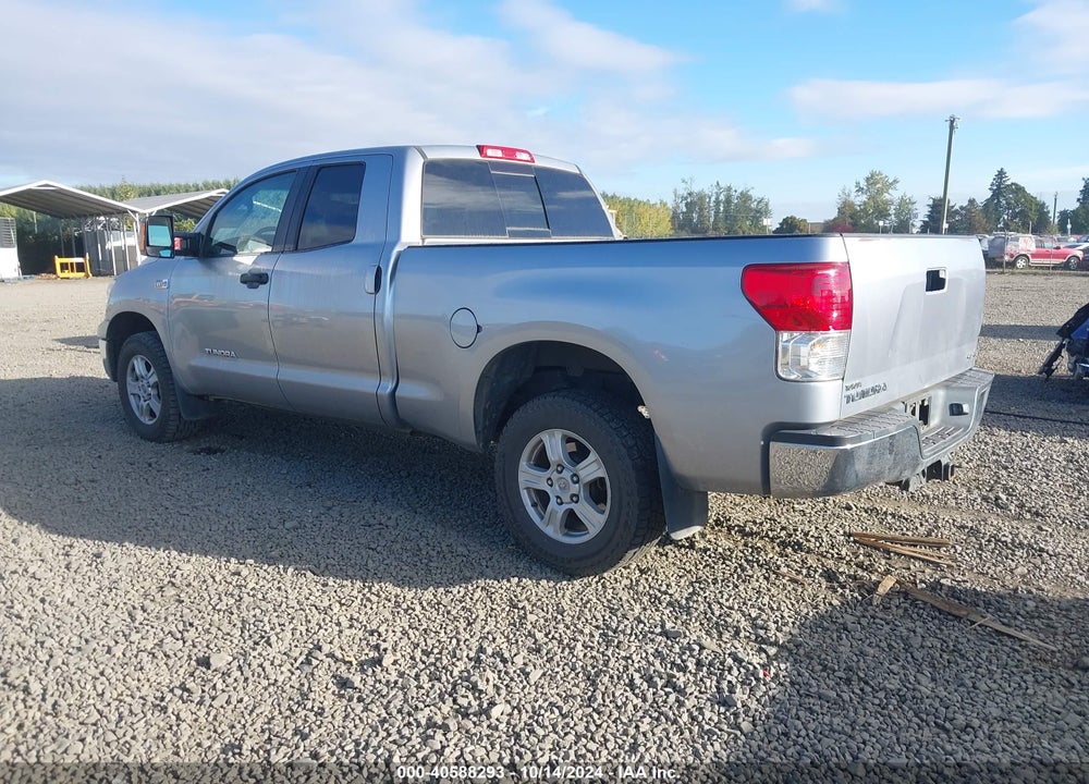 2011 TOYOTA TUNDRA GRADE 5.7L V8 VIN: 5TFUY5F16BX185804
