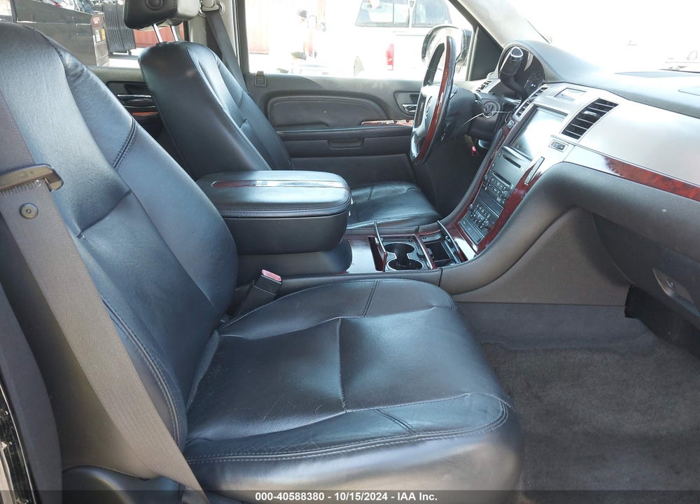 2007 CADILLAC ESCALADE EXT STANDARD VIN: 3GYFK62807G320414