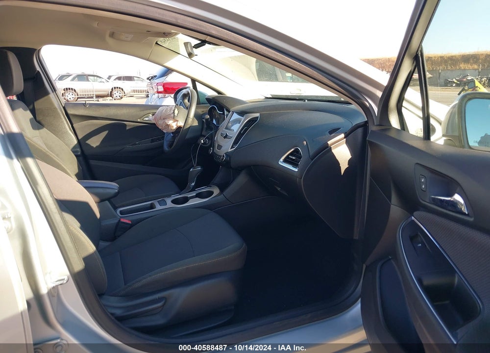 2018 CHEVROLET CRUZE LS AUTO VIN: 1G1BC5SM1J7142937