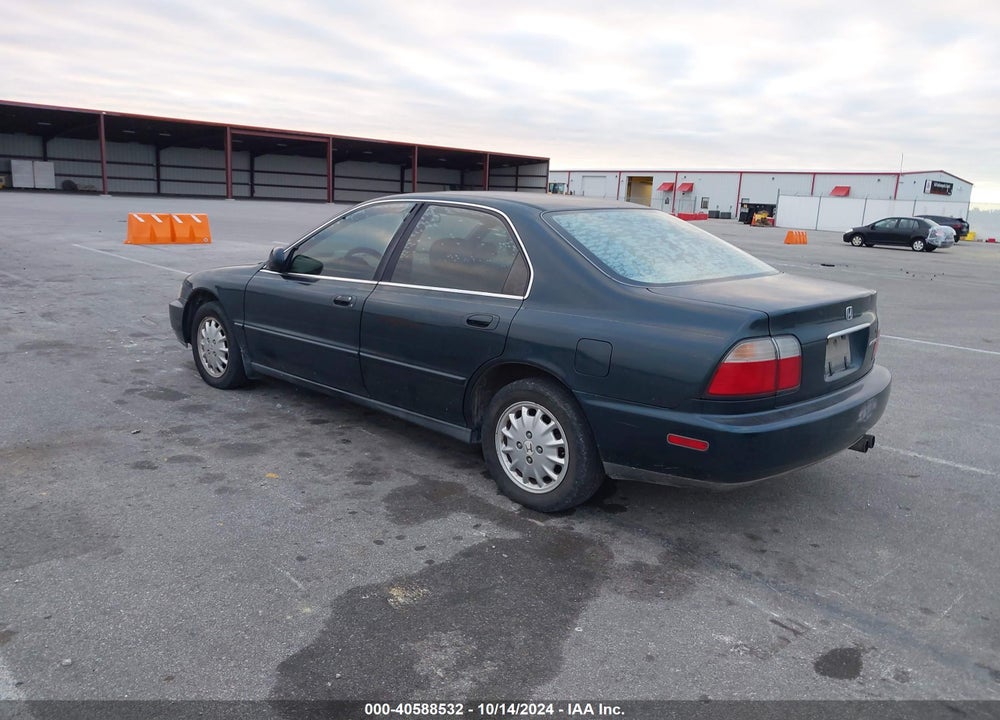 1996 HONDA ACCORD EX/EX-R VIN: 1HGCD5651TA036183