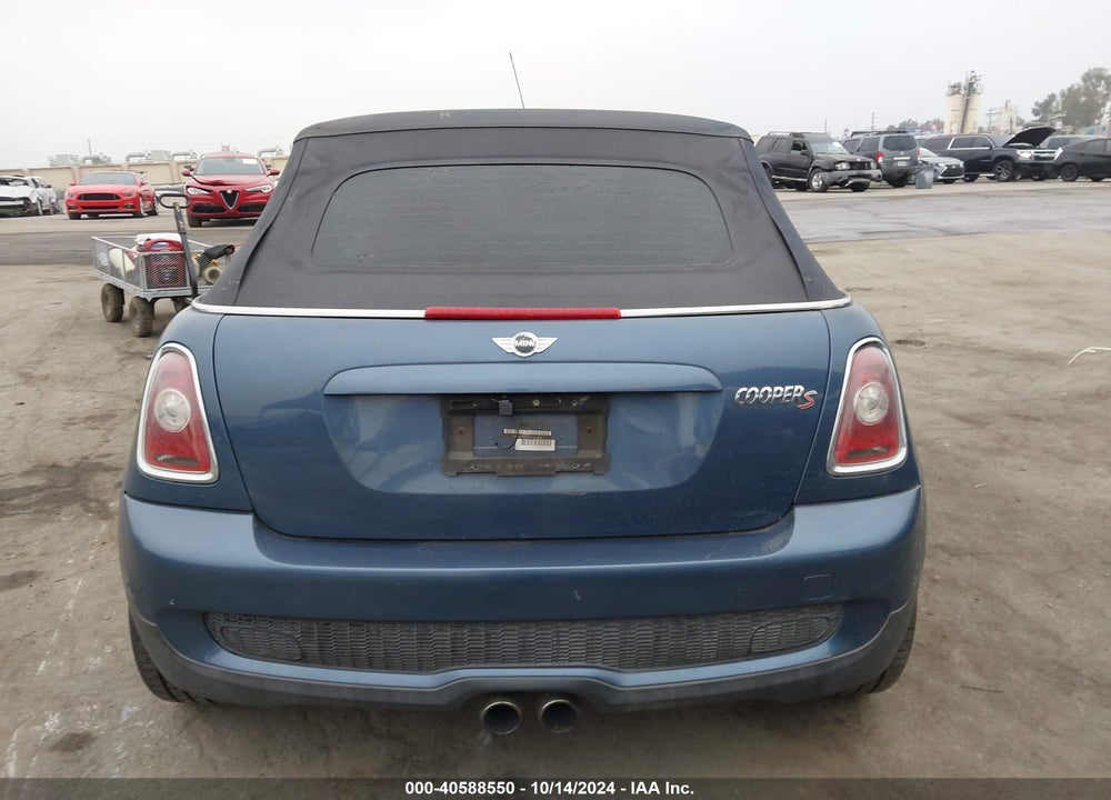 2010 MINI COOPER S VIN: WMWMS3C53ATY08800