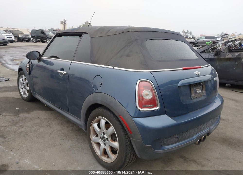 2010 MINI COOPER S VIN: WMWMS3C53ATY08800