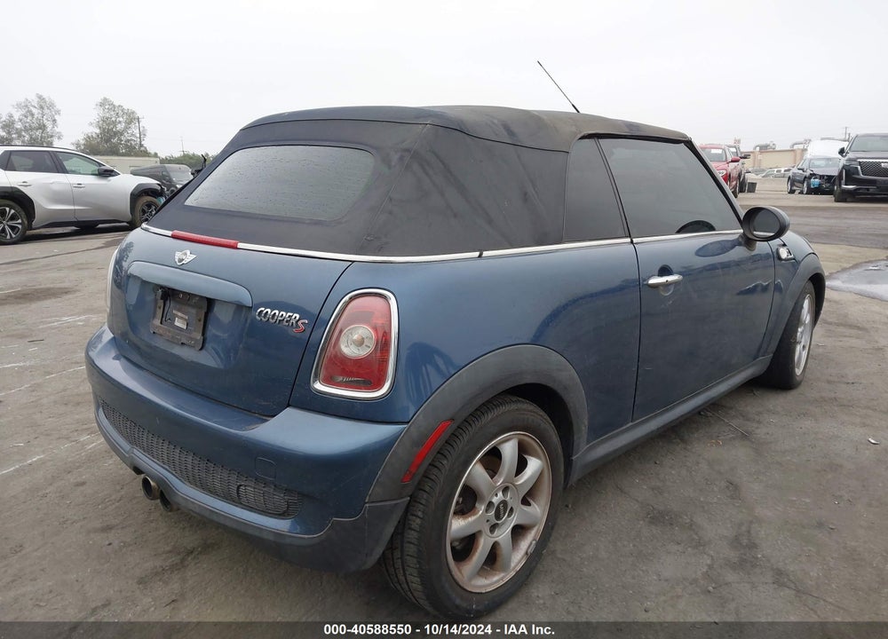 2010 MINI COOPER S VIN: WMWMS3C53ATY08800
