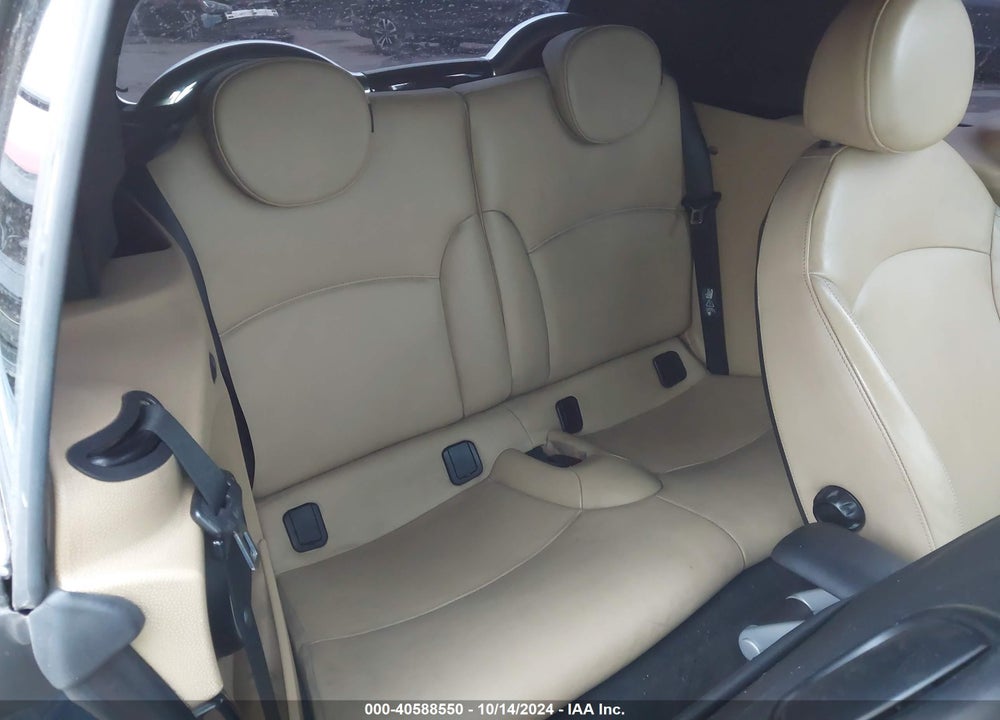 2010 MINI COOPER S VIN: WMWMS3C53ATY08800